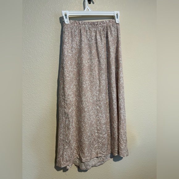 Urban Romantics Wrap Pink floral wrap skirt Size:S - Picture 2 of 3